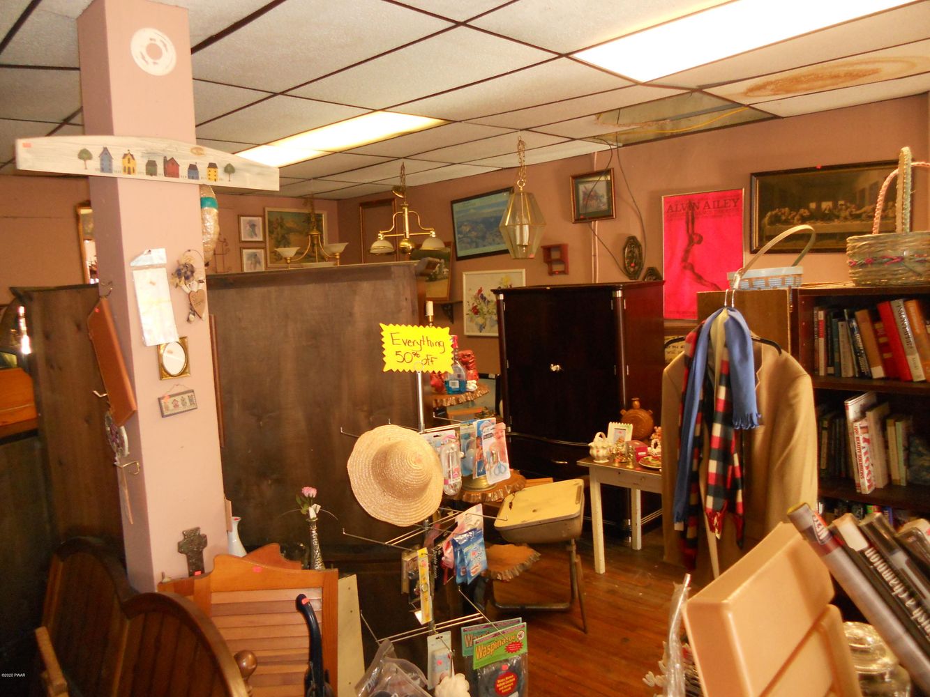 1614 Luzerne St, Scranton, PA 18504